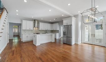 829 AVENUE C, Bayonne, NJ 07002