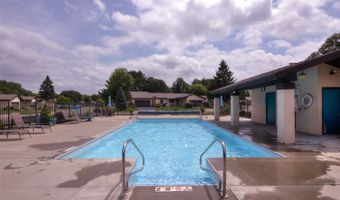 1312 Knollwood Trl, Altoona, WI 54720