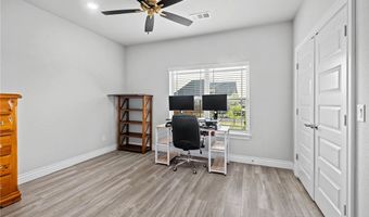 1010 Huntleigh Dr, Bentonville, AR 72713