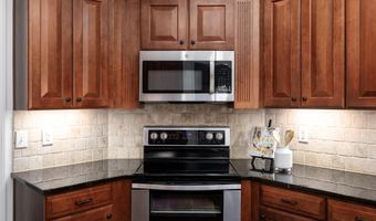 105 QUARTER HORSE Ln, Alabaster, AL 35007