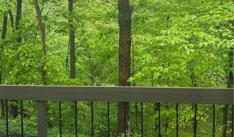 755 Sand Run Rd, Akron, OH 44313