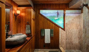 1780 Kauhikoa Rd, Haiku, HI 96708