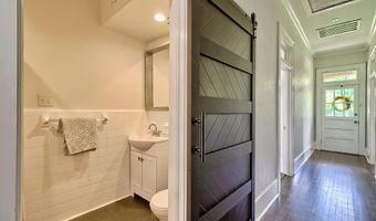 322 Saluda Ave, Batesburg, SC 29006