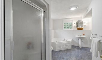 9 Donald Rd, Billerica, MA 01821