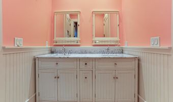 87 Ball Park St, Allen, KY 41601