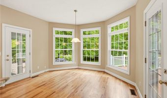 815 Centerville Trl, Aurora, OH 44202