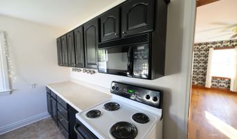 43 Pomeroy Rd, Athens, OH 45701