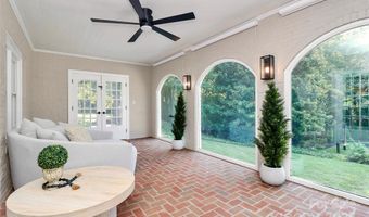 906 Colonial Dr, Albemarle, NC 28001