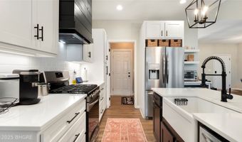 104 Timber Ln, Ackworth, IA 50001