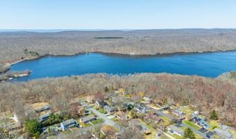 9 Hilary Ct, Alloway, NJ 07460