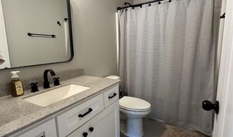 926 Stonehenge Dr, Bedford, IN 47421