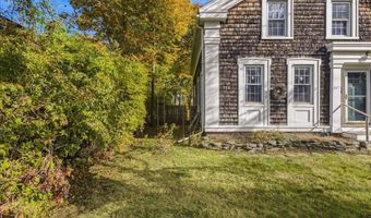 227 High St, Belfast, ME 04915