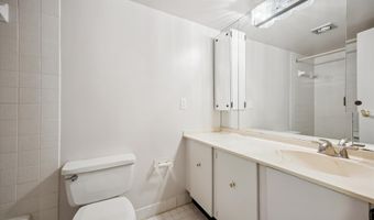 7420 WESTLAKE Ter 304, Bethesda, MD 20817