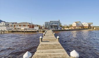 32 Cove Rd W, Bayville, NJ 08721