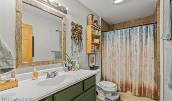 102 9th St, Belgrade, MT 59714