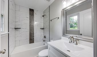 138 Springhill Dr, Bardstown, KY 40004