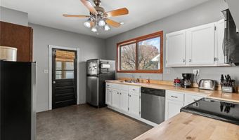 1518 Worden Ave, Alton, IL 62002