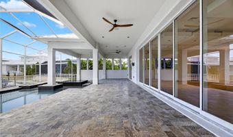 5718 TYBEE ISLAND Dr, Apollo Beach, FL 33572
