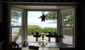 11 Tozier St, Belfast, ME 04915