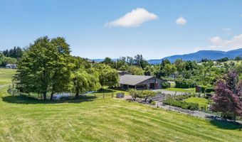 39 E Valley View Rd, Ashland, OR 97520