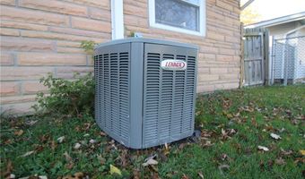 325 N Yorkshire, Austintown, OH 44515