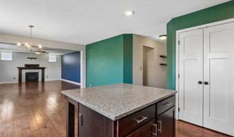 1735 Sadie Ln, Adel, IA 50003
