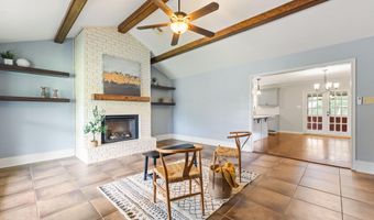 304 Presbytere Pkwy, Lafayette, LA 70503