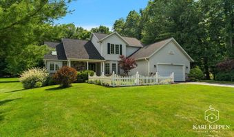 8150 Country Pine Dr SE, Alto, MI 49302