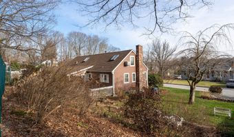 10 Upper Woodland Ter, Columbia, CT 06237