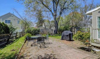 126 9th St, Belford, NJ 07718