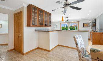 11 E Appletree Ln, Arlington Heights, IL 60004