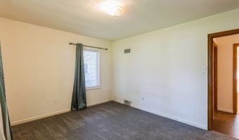 1714 Clark Ave, Ames, IA 50010