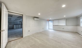 445 W Main St, Cheshire, CT 06410