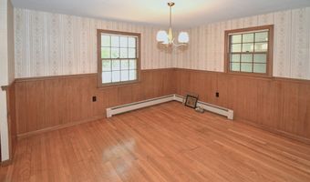 4 Applecrest Rd, Andover, MA 01810