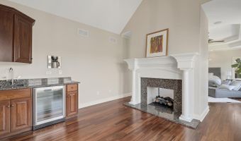 1129 SUMMIT HILLS Ln, Naperville, IL 60563