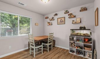 2225 Shenandoah Dr, Anderson, CA 96007