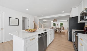 2807 BARBERRY Ln, Bowie, MD 20715