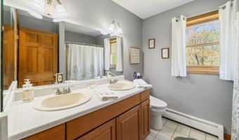 225 Bethmour Rd, Bethany, CT 06524