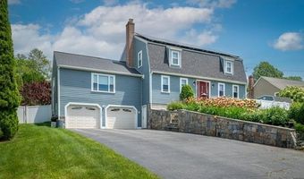 18 Valley Stream Dr, Cumberland, RI 02864