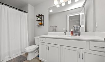 2226 Chan Dr, Adel, IA 50003