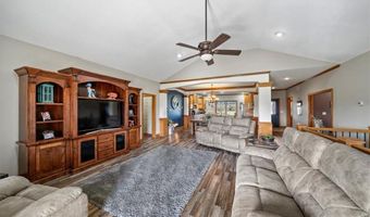 33415 S State Rt T Hwy, Archie, MO 64725