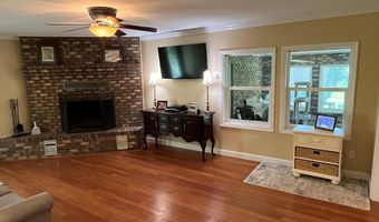 9 Apalachee St, Apalachicola, FL 32320