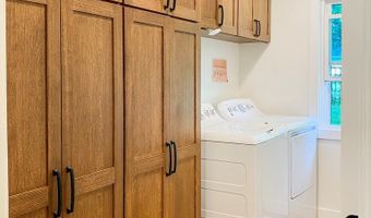 1403 Edgewood Dr, Ashland, OH 44805