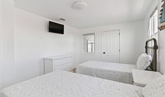 8 Belaire Mnr, Old Saybrook, CT 06475