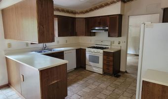 506 Forest Brook Dr, Absecon, NJ 08205