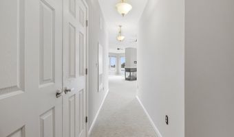 801 S GREENBRIER St 412, Arlington, VA 22204