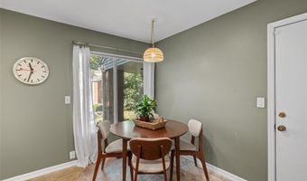 35 Ridgeview Circle Ct, Ballwin, MO 63021