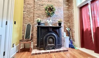 617 State St, Alton, IL 62002