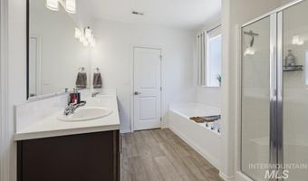1511 Yellowstone St, Caldwell, ID 83607
