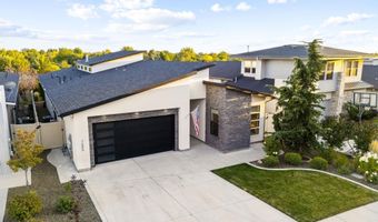 7645 W Hill Rd, Boise, ID 83714